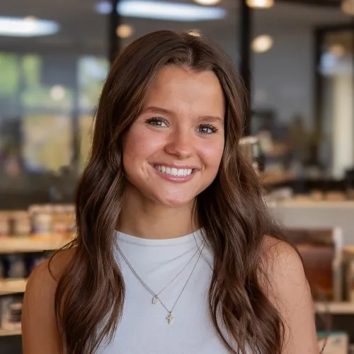 about-img-17 Shaylee Pollak